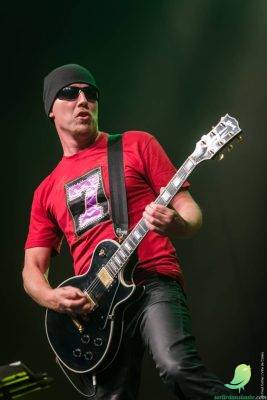 U2 REVOLUTION TRIBUTE - 5